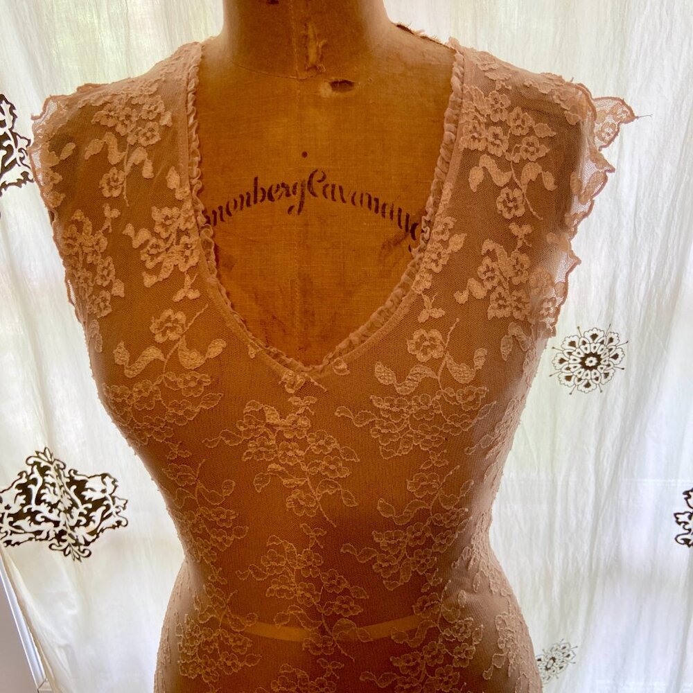 Vintage EXPRESS Nude Pink Lace Sheer Camisole Top S Y2K Grunge Coquette USA EUC - Picture 4 of 9